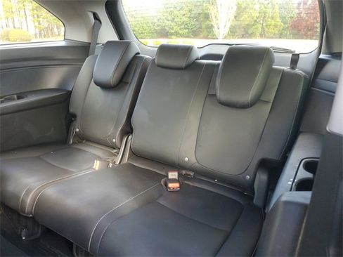 Certified 2024 Honda Odyssey EX-L image 10