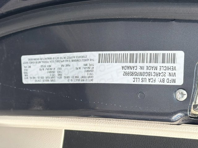 Used 2021 Chrysler Pacifica Touring-L FWD image 32