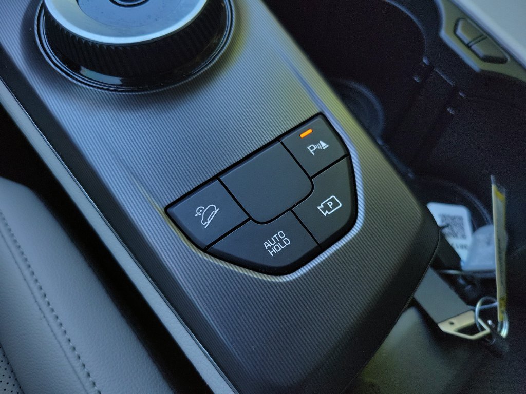 Certified 2026 Kia Sportage EX AWD/4WD image 30