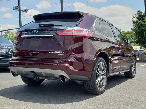 Used 2019 Ford Edge Titanium w/ Equipment Group 301A AWD/4WD image 11