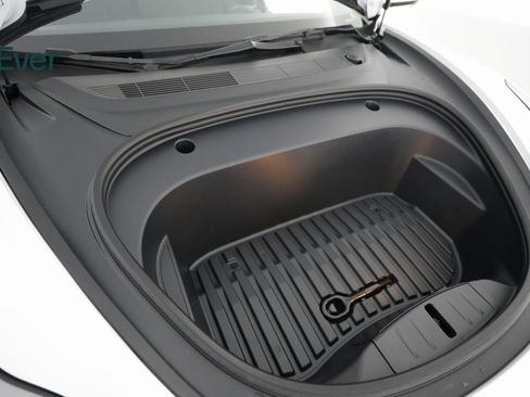 Used 2023 Tesla Model 3 Standard Range image 25