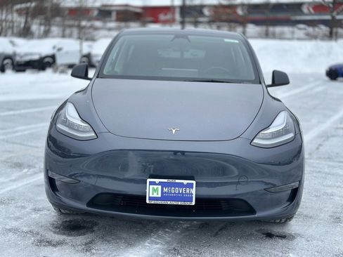 Used 2023 Tesla Model Y Long Range image 10