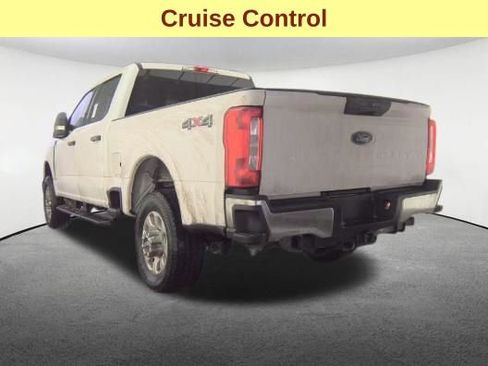 Used 2024 Ford F250 XLT image 8