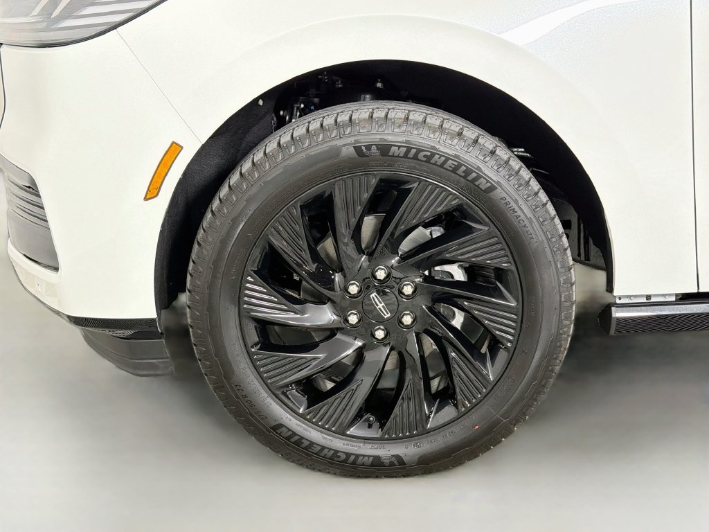 New 2025 Lincoln Navigator Reserve w/ Jet Appearance Package AWD/4WD image 34