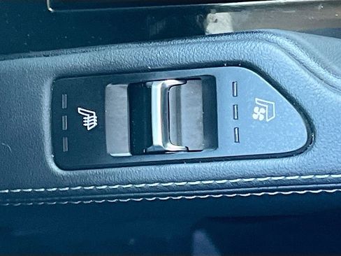 Used 2022 Kia Telluride EX image 20