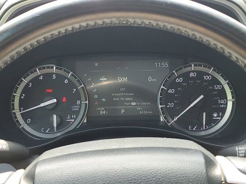 Used 2022 Toyota Highlander XLE AWD/4WD image 10