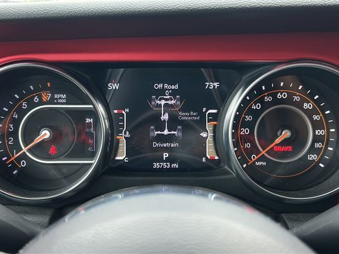 Used 2023 Jeep Gladiator Rubicon AWD/4WD image 25