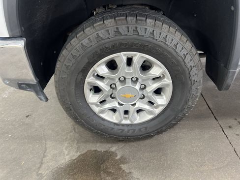 Certified 2023 Chevrolet Silverado 2500 LTZ image 32