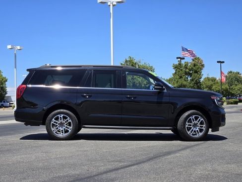 Certified 2025 Ford Expedition Max Active AWD/4WD image 3