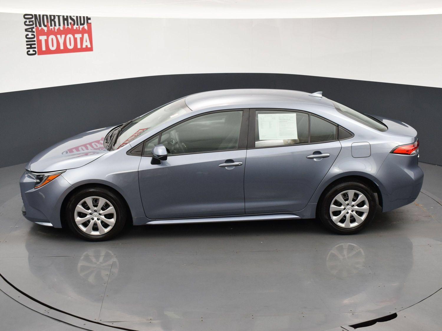 Used 2025 Toyota Corolla LE FWD image 17