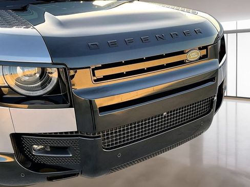 Certified 2023 Land Rover Defender 110 X AWD/4WD image 31