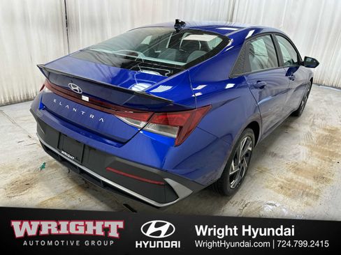 Certified 2025 Hyundai Elantra Sport FWD image 6