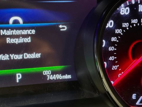 Used 2024 Toyota Camry XSE FWD image 8