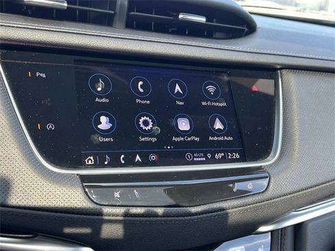 Certified 2022 Cadillac XT5 Premium Luxury w/ LPO, Floor Liner Package image 21