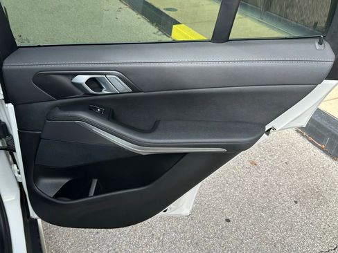 Used 2022 BMW X5 xDrive40i image 23