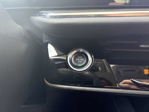 Certified 2024 Buick Envision Preferred AWD/4WD image 17