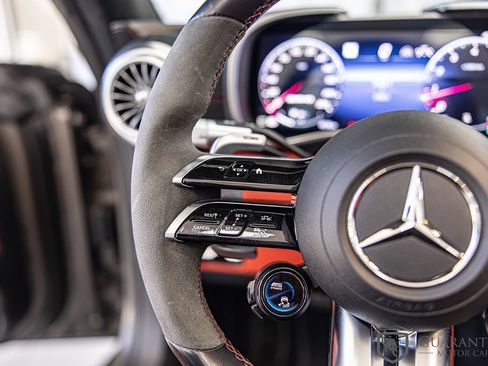 Used 2022 Mercedes-Benz SL 63 AMG 4MATIC w/ AMG Aerodynamic Package image 26