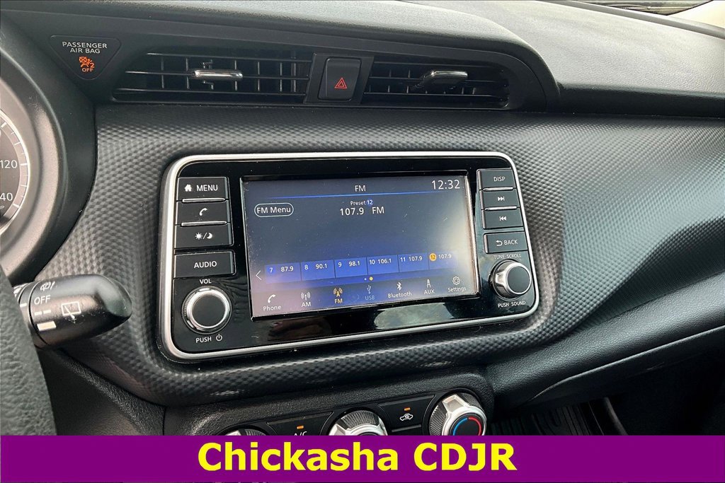 Used 2025 Nissan Kicks Play S FWD image 14