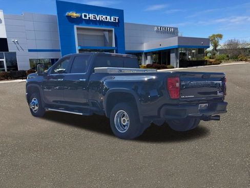 Used 2022 Chevrolet Silverado 3500 High Country AWD/4WD image 25