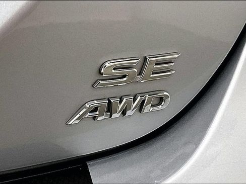 Used 2020 Toyota Camry SE AWD/4WD image 24