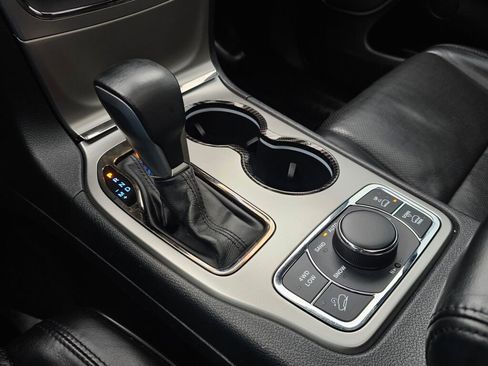 Used 2018 Jeep Grand Cherokee High Altitude image 23