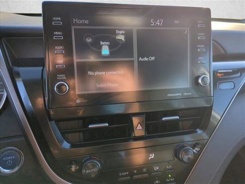 Used 2023 Toyota Camry XLE image 13