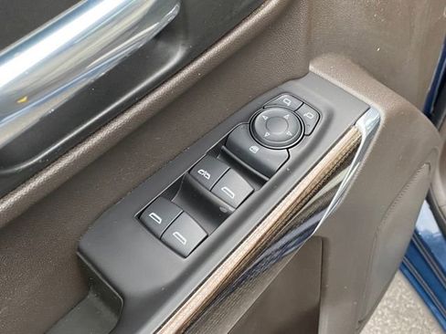 Used 2021 Chevrolet Silverado 1500 RST image 12