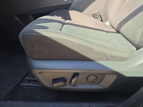 Used 2021 Nissan Rogue SV image 14