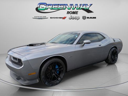 Used 2014 Dodge Challenger R/T image 4