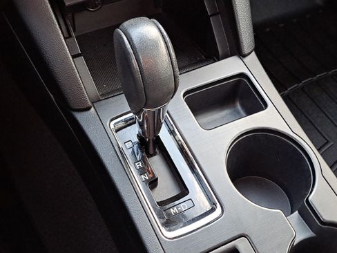 Used 2018 Subaru Legacy 2.5i Limited image 23