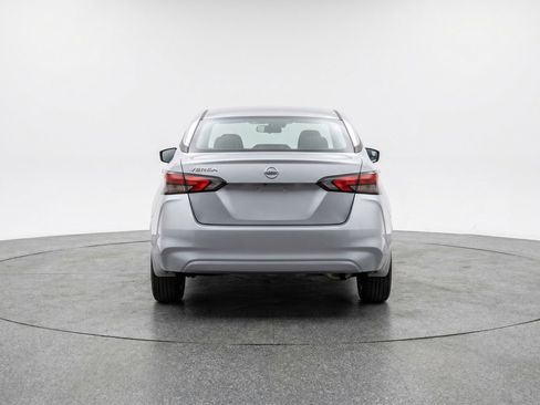 Used 2025 Nissan Versa SV FWD image 7