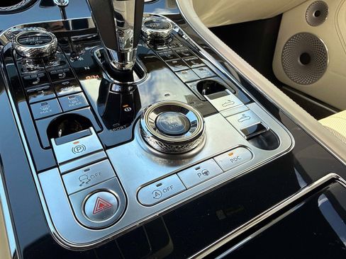 Used 2020 Bentley Continental GT V8 image 42