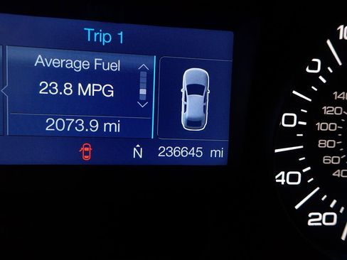 Used 2014 Ford Edge SE w/ Equipment Group 101A FWD image 34