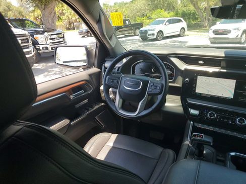Used 2023 GMC Sierra 1500 Denali w/ Denali Reserve Package AWD/4WD image 19