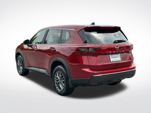 Used 2024 Nissan Rogue S AWD/4WD image 4