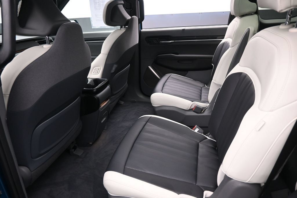 Used 2026 Kia EV9 GT-Line AWD/4WD image 30