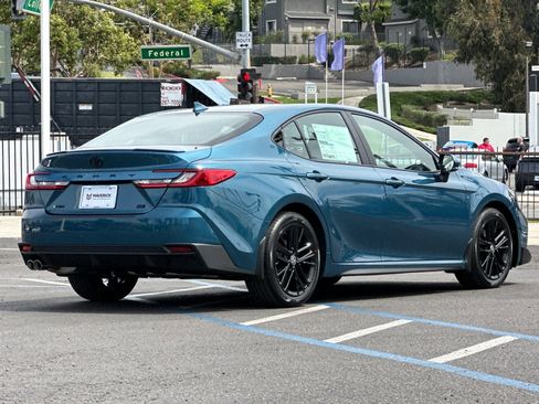 New 2026 Toyota Camry SE image 5