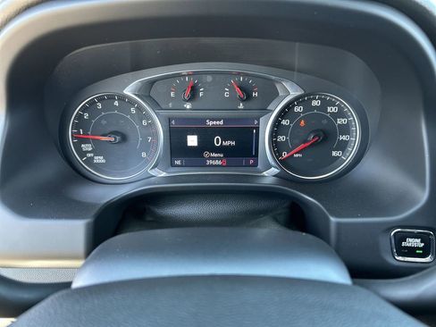 Used 2021 GMC Acadia SLT image 11