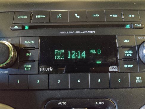 Used 2016 Jeep Wrangler Unlimited Sahara w/ Connectivity Group image 25