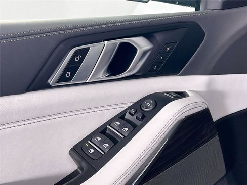 New 2026 BMW X5 xDrive40i w/ Premium Package image 14