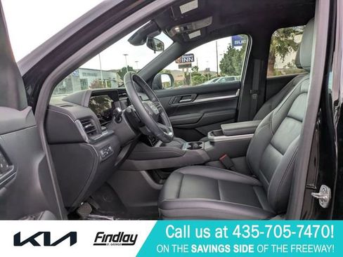 Used 2025 GMC Terrain Elevation w/ Elevation Premium Package AWD/4WD image 16