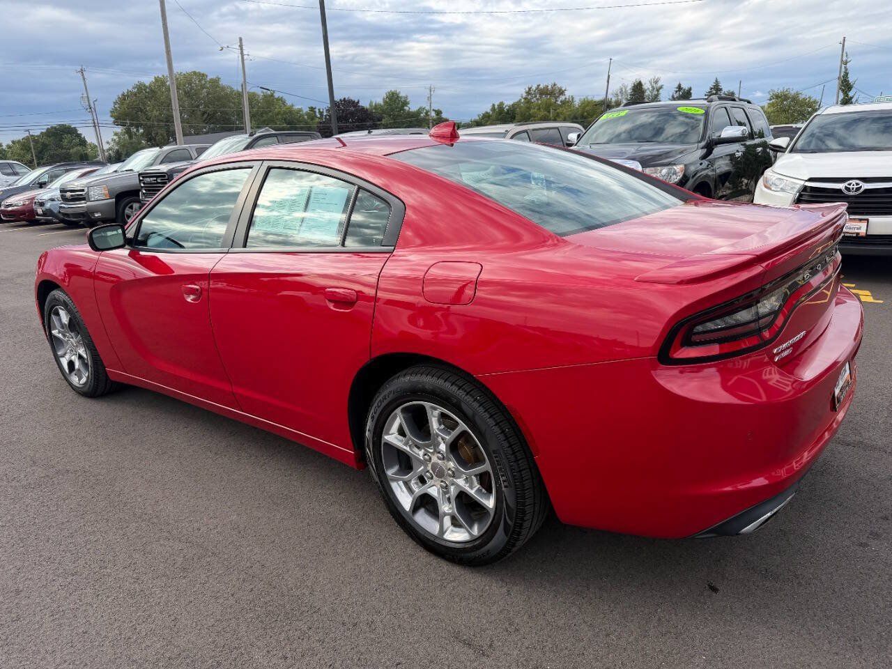 Used 2016 Dodge Charger SXT w/ AWD Plus Group image 3