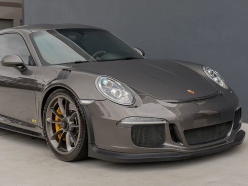 Used 2016 Porsche 911 GT3 RS RWD image 36