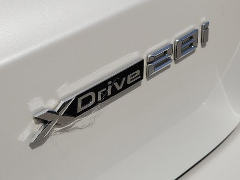 Used 2023 BMW X1 xDrive28i w/ Premium Package image 12