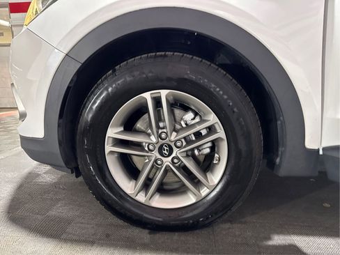 Used 2017 Hyundai Santa Fe Sport AWD/4WD image 18