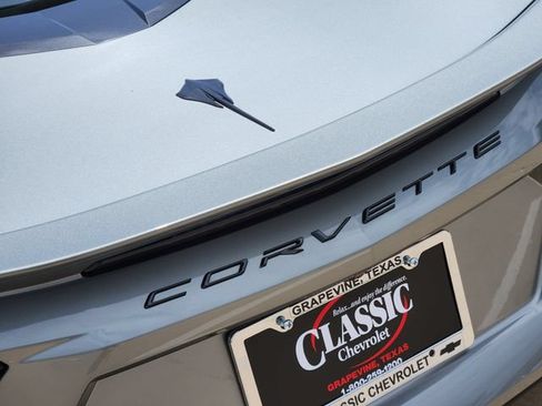 Used 2023 Chevrolet Corvette Stingray Preferred Cpe w/ Engine Appearance Package RWD image 9