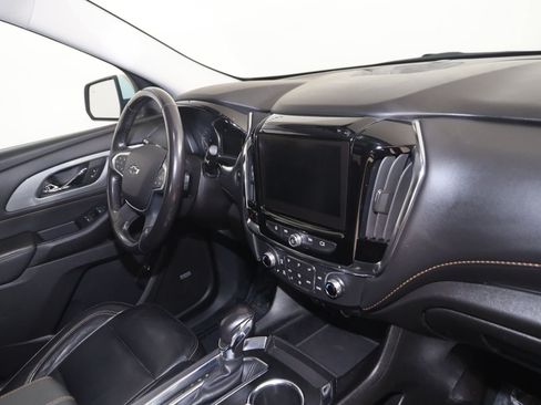 Used 2021 Chevrolet Traverse RS AWD/4WD image 42
