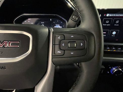 Used 2026 GMC Sierra 1500 SLT image 36