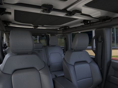 New 2025 Ford Bronco Badlands image 12