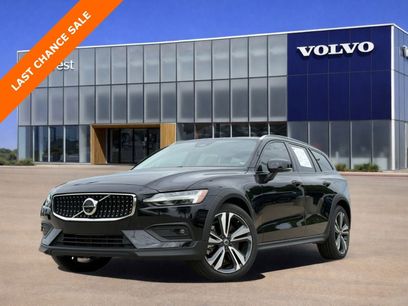 Certified 2025 Volvo V60 B5 Cross Country Plus